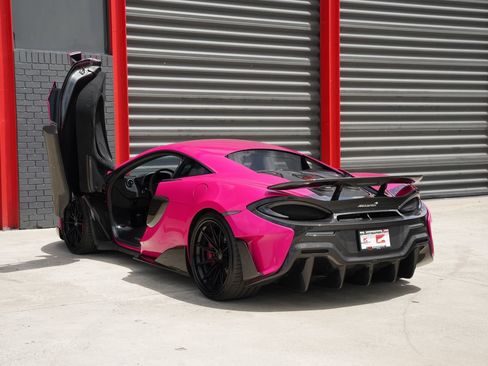 Used 2019 McLaren 600LT RWD image 9