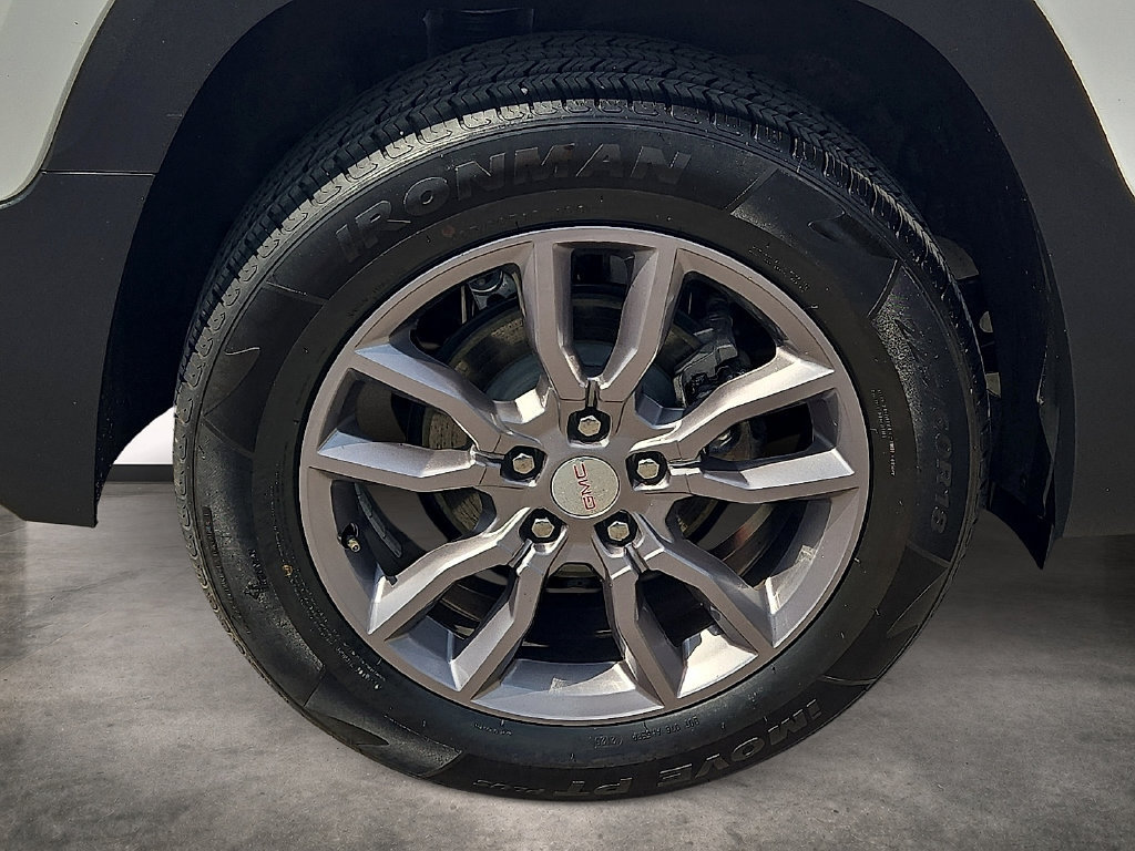 Used 2024 GMC Terrain SLT FWD image 7