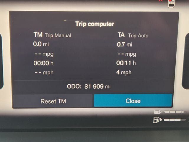 Certified 2024 Volvo XC60 T8 Core AWD/4WD image 25