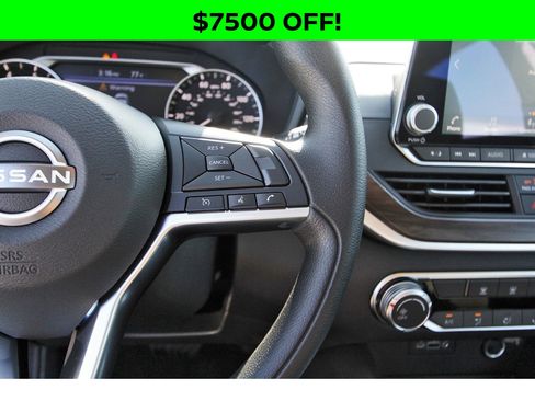 New 2025 Nissan Altima 2.5 SV image 19