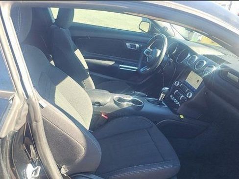 Certified 2022 Ford Mustang Coupe w/ Equipment Group 101A image 5