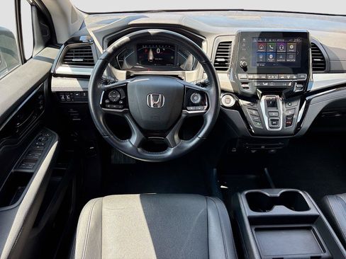 Certified 2022 Honda Odyssey Touring image 27