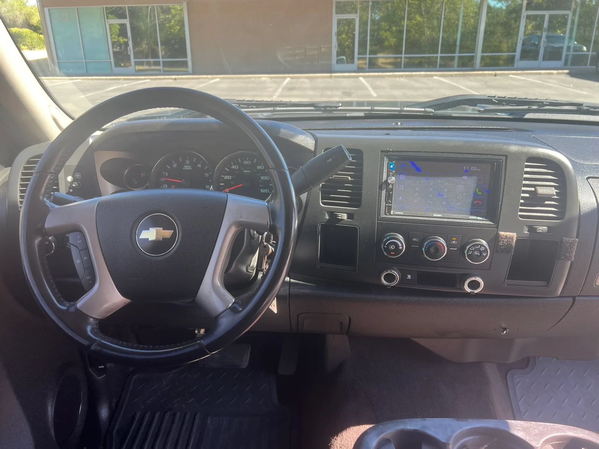 Used 2009 Chevrolet Silverado 1500 LT RWD image 9