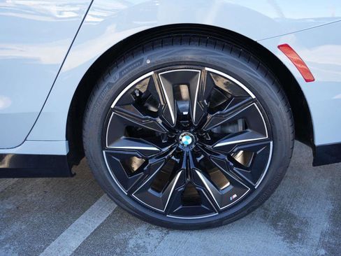 New 2026 BMW 740i 740i RWD w/ Premium Package image 6