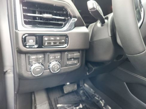 New 2026 GMC Yukon XL Elevation w/ Elevation Premium Package AWD/4WD image 14