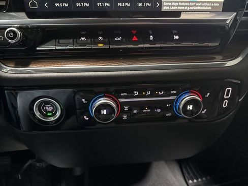 Used 2024 GMC Sierra 1500 Elevation image 18