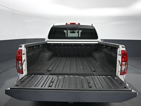 Used 2019 Nissan Frontier SV w/ Value Truck Package RWD image 40