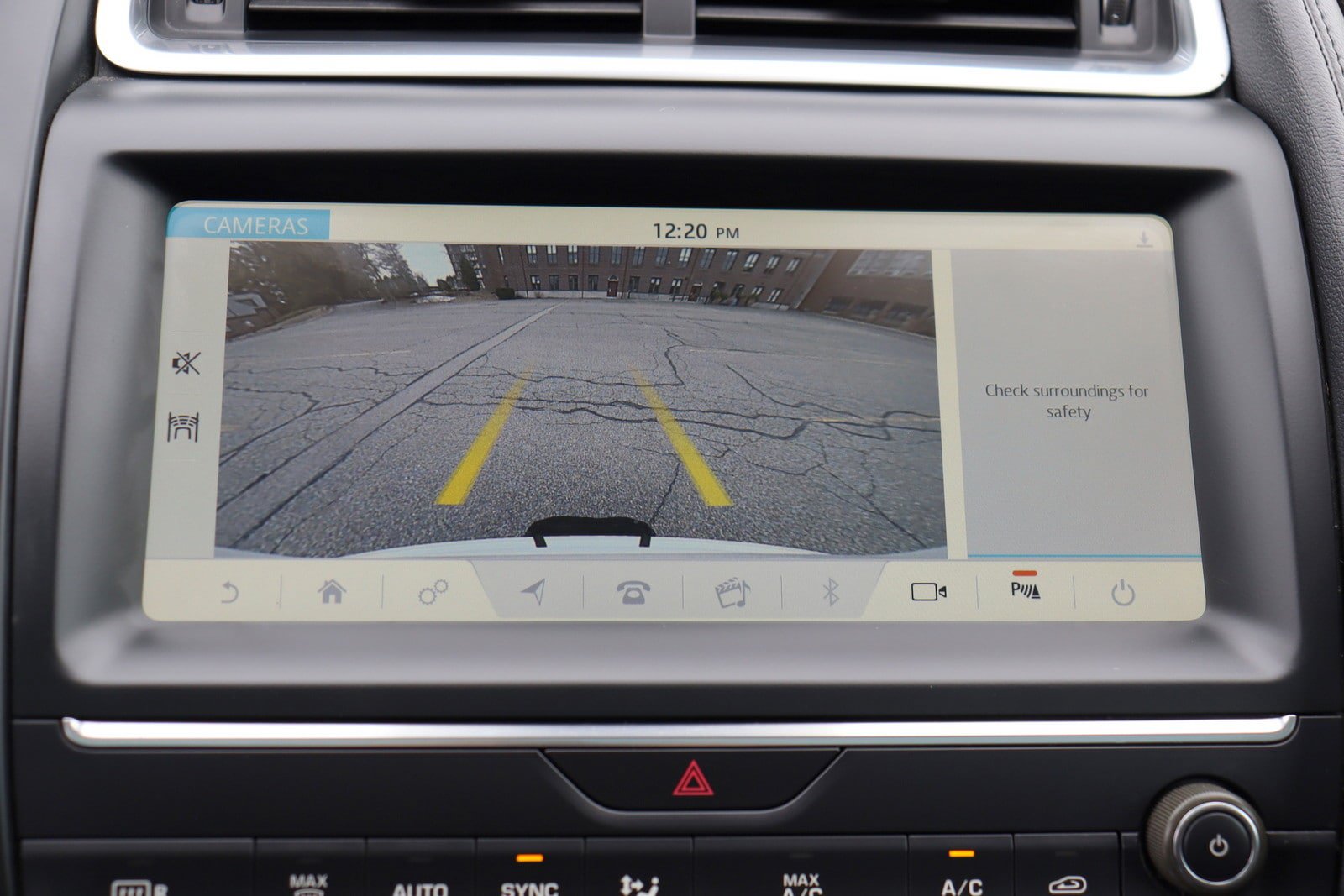 Used 2019 Jaguar E-PACE S AWD/4WD image 34