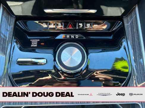 Used 2022 Jeep Wagoneer Series II w/ Premium Group I image 25