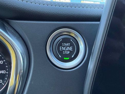 Used 2024 Chevrolet Blazer LT AWD/4WD image 19