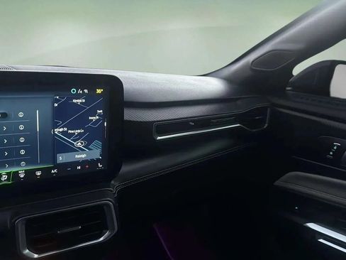 Used 2024 Ford Mustang GT Premium image 23