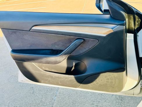 Used 2021 Tesla Model 3 Standard Range Plus RWD image 23