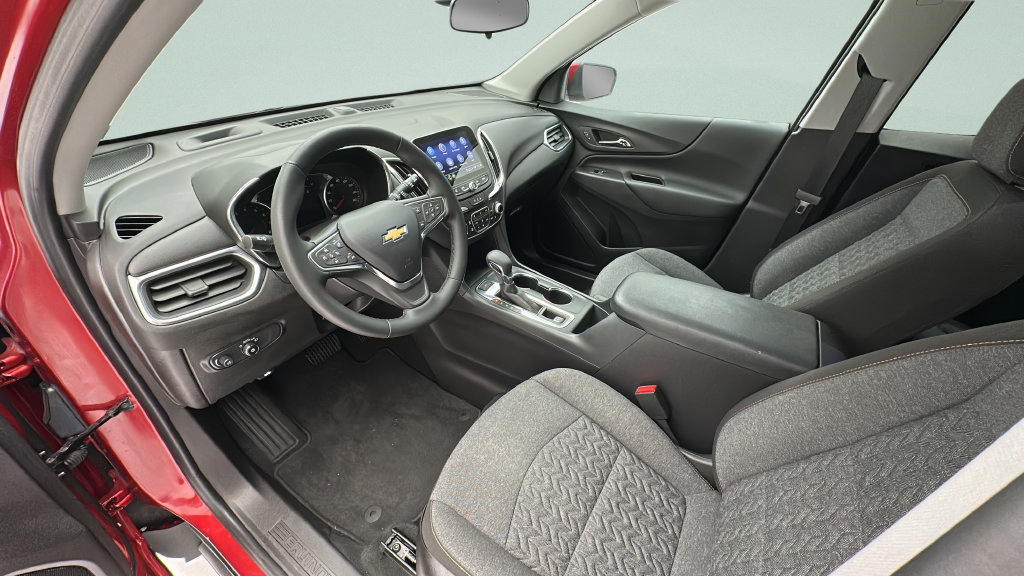 Used 2024 Chevrolet Equinox LT AWD/4WD image 11