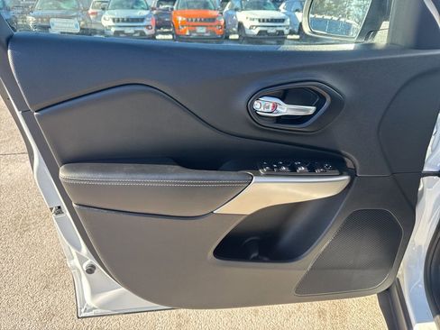 Certified 2021 Jeep Cherokee Latitude Lux 80th Anniv w/ Quick Order Package 26U 80TH image 11