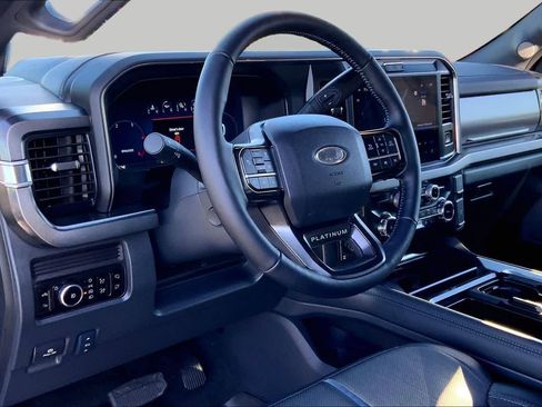 Used 2026 Ford F250 Platinum AWD/4WD image 25