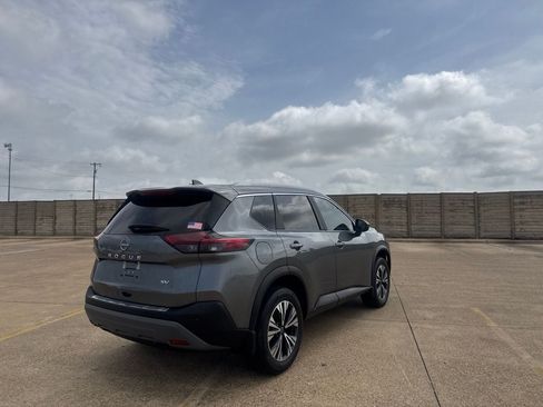 Certified 2023 Nissan Rogue SV w/ SV Premium B Package FWD image 20
