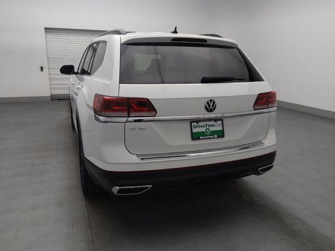 Used 2023 Volkswagen Atlas SE w/ Black Wheel Package FWD image 6