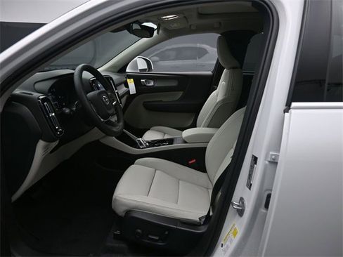 New 2025 Volvo XC40 B5 Plus w/ Protection Package Premier image 16