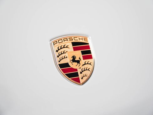Certified 2026 Porsche Macan AWD/4WD image 32