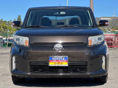 Used 2015 Scion xB 686 Parklan Edition image 9