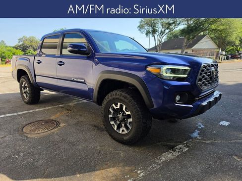 Used 2023 Toyota Tacoma TRD Off-Road w/ TRD Premium Off Road Package image 6