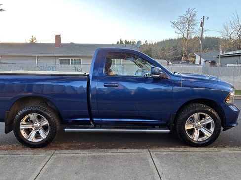 Used 2015 RAM 1500 Sport w/ Remote Start & Security Group image 4