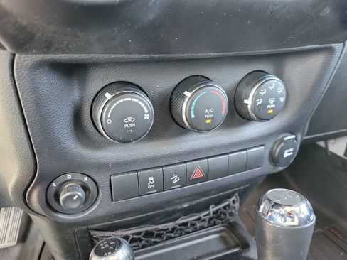 Used 2014 Jeep Wrangler Unlimited Sport w/ Quick Order Package 24S image 22