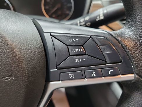 Used 2024 Nissan Altima 2.5 SV image 46