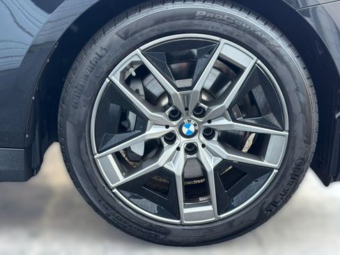 Used 2026 BMW 530i RWD image 13