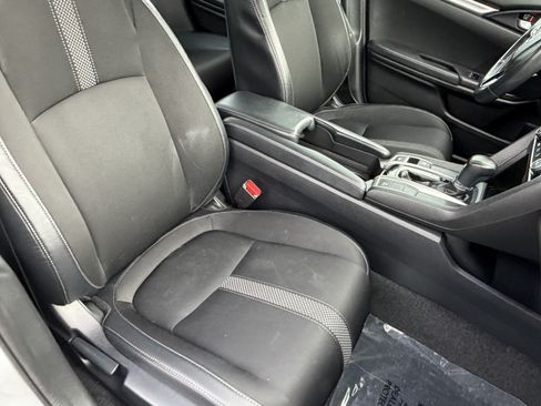Used 2020 Honda Civic Sport image 11
