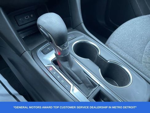 Used 2022 Chevrolet Equinox LT image 16