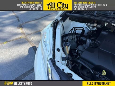 Used 2015 Toyota Sienna XLE Premium FWD image 44