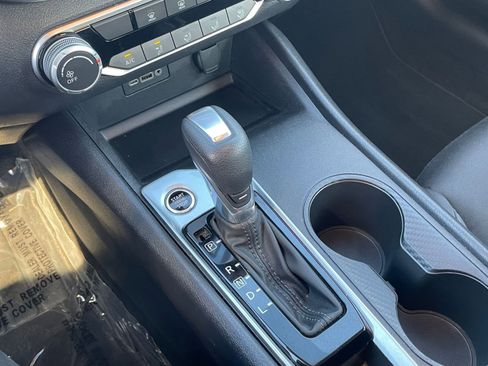 Used 2025 Nissan Altima 2.5 SV image 41