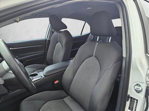 Used 2023 Toyota Camry LE image 20