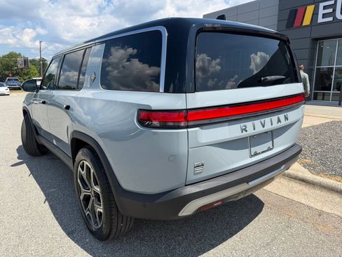 Used 2025 Rivian R1S Adventure AWD/4WD image 3