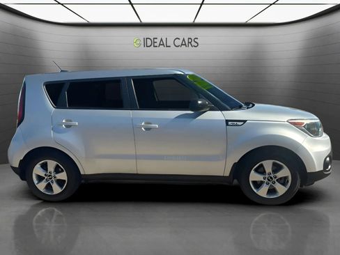 Used 2019 Kia Soul FWD image 4