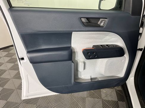 Used 2022 Ford Maverick XLT FWD image 9