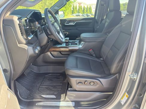 New 2026 GMC Sierra 1500 Elevation w/ Elevation Premium Package AWD/4WD image 8
