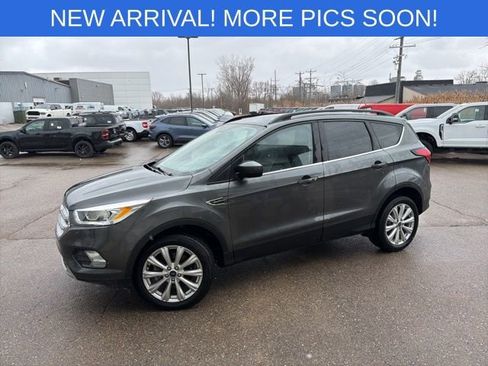 Used 2019 Ford Escape SEL image 1