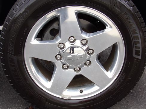 Used 2012 Chevrolet Silverado 2500 LTZ w/ LTZ Plus Package image 27