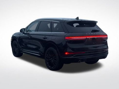 New 2026 Lincoln Corsair Premiere image 8