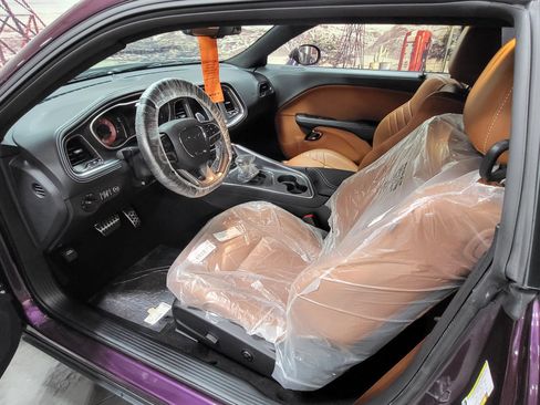 Used 2022 Dodge Challenger SRT Hellcat image 10