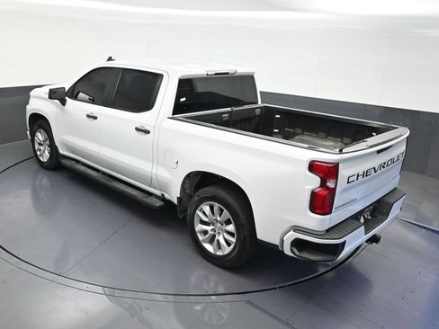 Used 2021 Chevrolet Silverado 1500 Custom RWD image 17