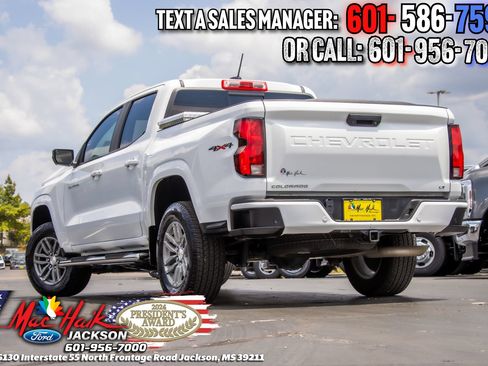 Used 2024 Chevrolet Colorado LT w/ LT Convenience Package III AWD/4WD image 5