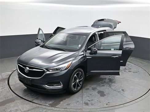 Certified 2020 Buick Enclave Essence w/ LPO, Touring Package image 31