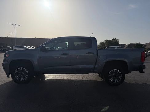 Used 2022 Chevrolet Colorado Z71 w/ Safety Package AWD/4WD image 12