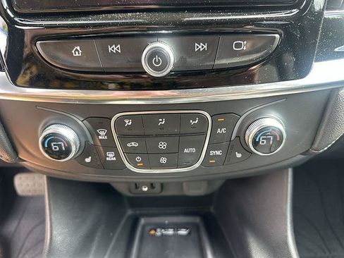 Used 2023 Chevrolet Traverse LT w/ LPO, Floor Liner Package AWD/4WD image 40