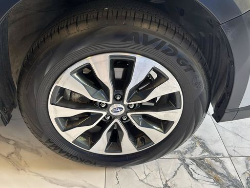 Used 2025 Subaru Outback Touring w/ Popular Package #2 AWD/4WD image 31
