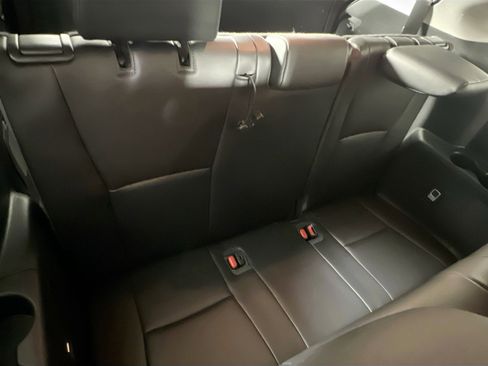 Used 2023 Toyota Highlander XLE image 27