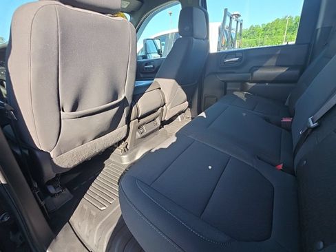 Used 2022 Chevrolet Silverado 2500 W/T w/ WT Fleet Convenience Package AWD/4WD image 18